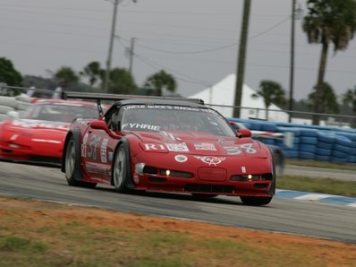 C5-R Corvette leading Viper at Moroso